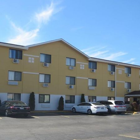 Super 8 By Wyndham Mundelein/Libertyville Area Εξωτερικό φωτογραφία