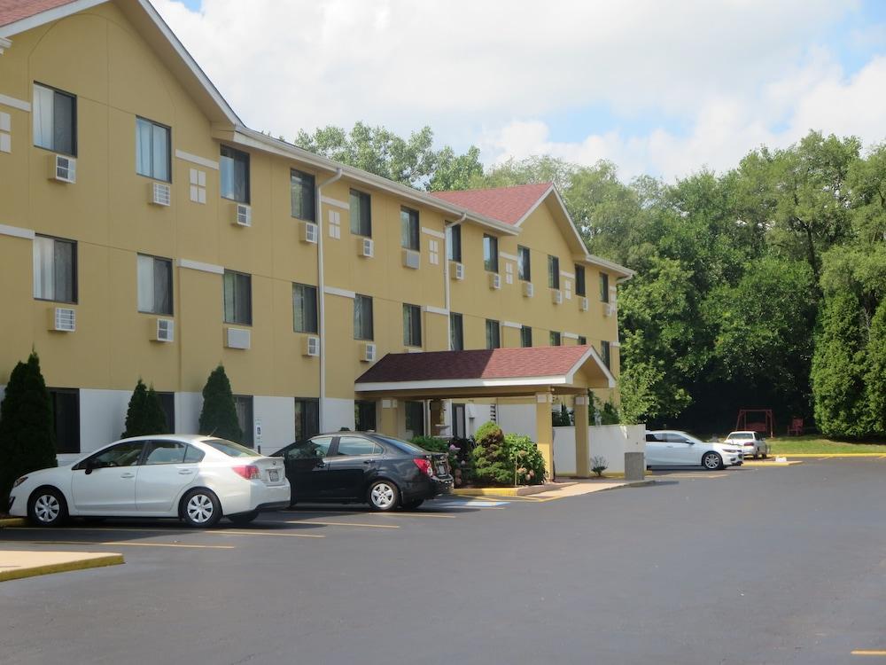 Super 8 By Wyndham Mundelein/Libertyville Area Εξωτερικό φωτογραφία